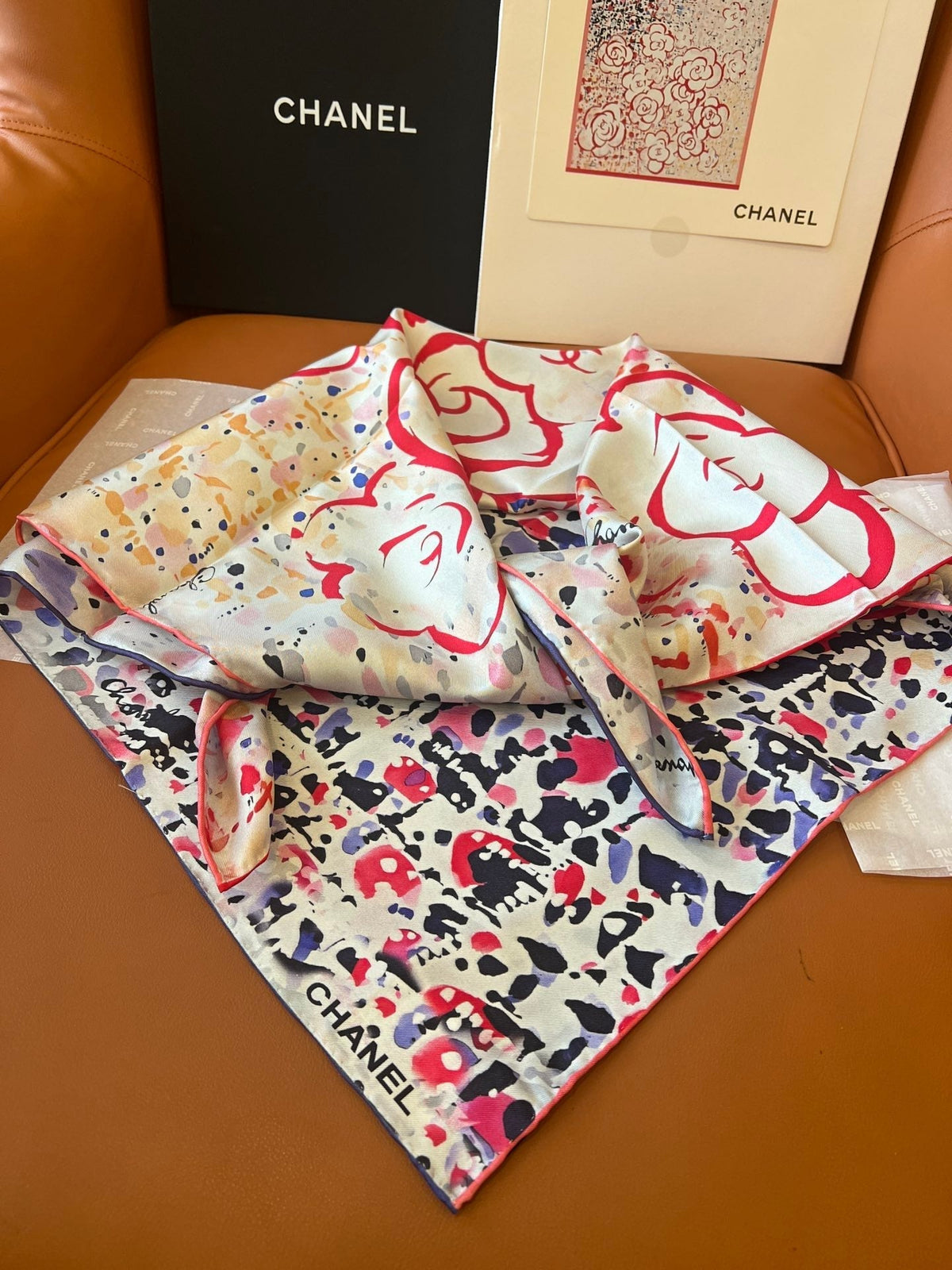 CHANEL 25S SCARF 90 IN SILK TWILL 700818