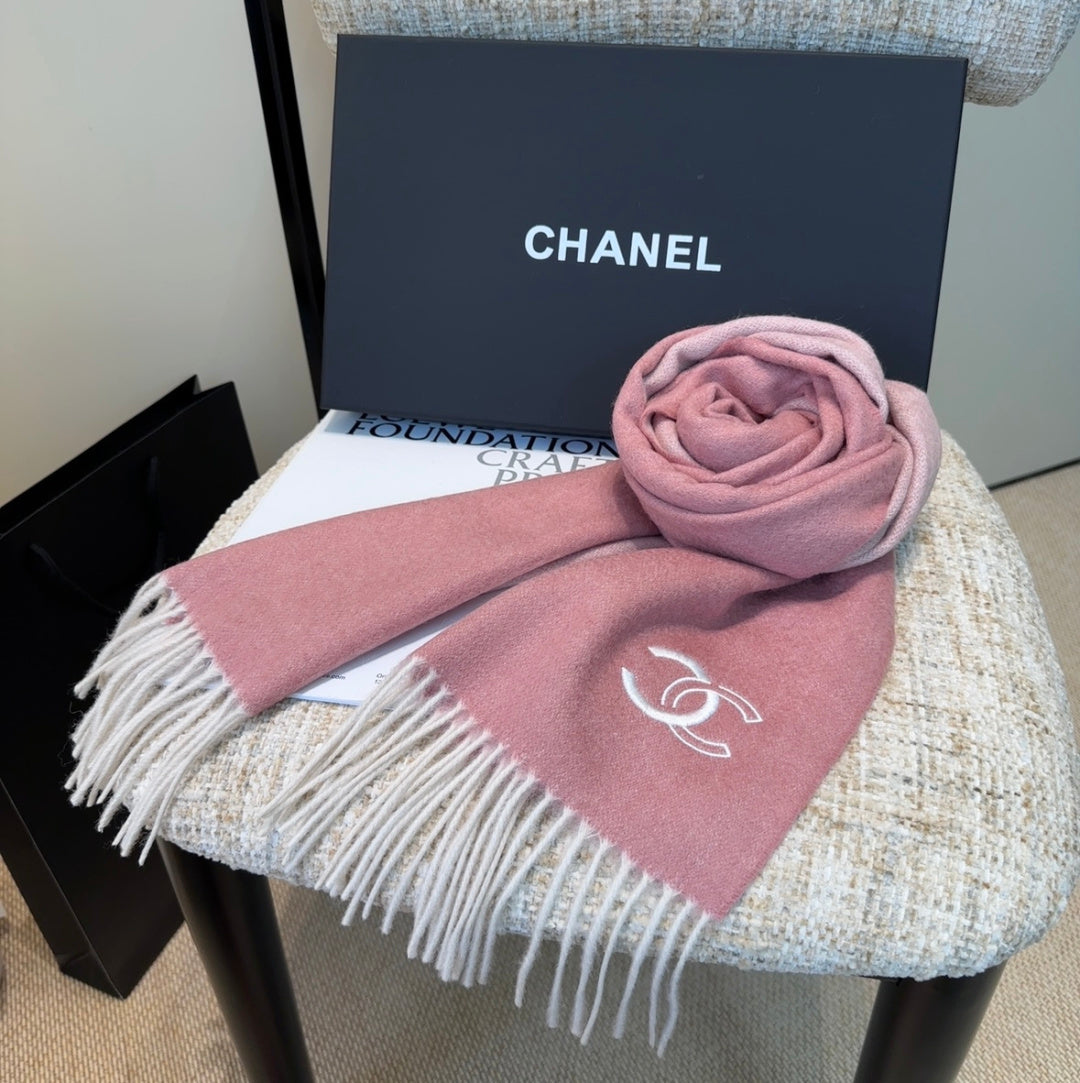 CHANEL 25S SCARF 180 IN CASHMERE 989787