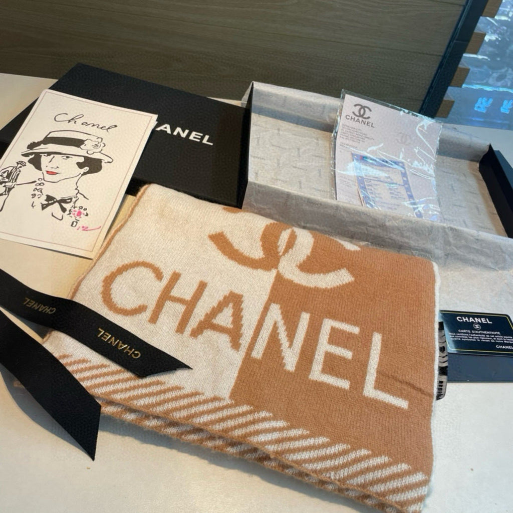 CHANEL 25S SCARF 180 IN CASHMERE 932414
