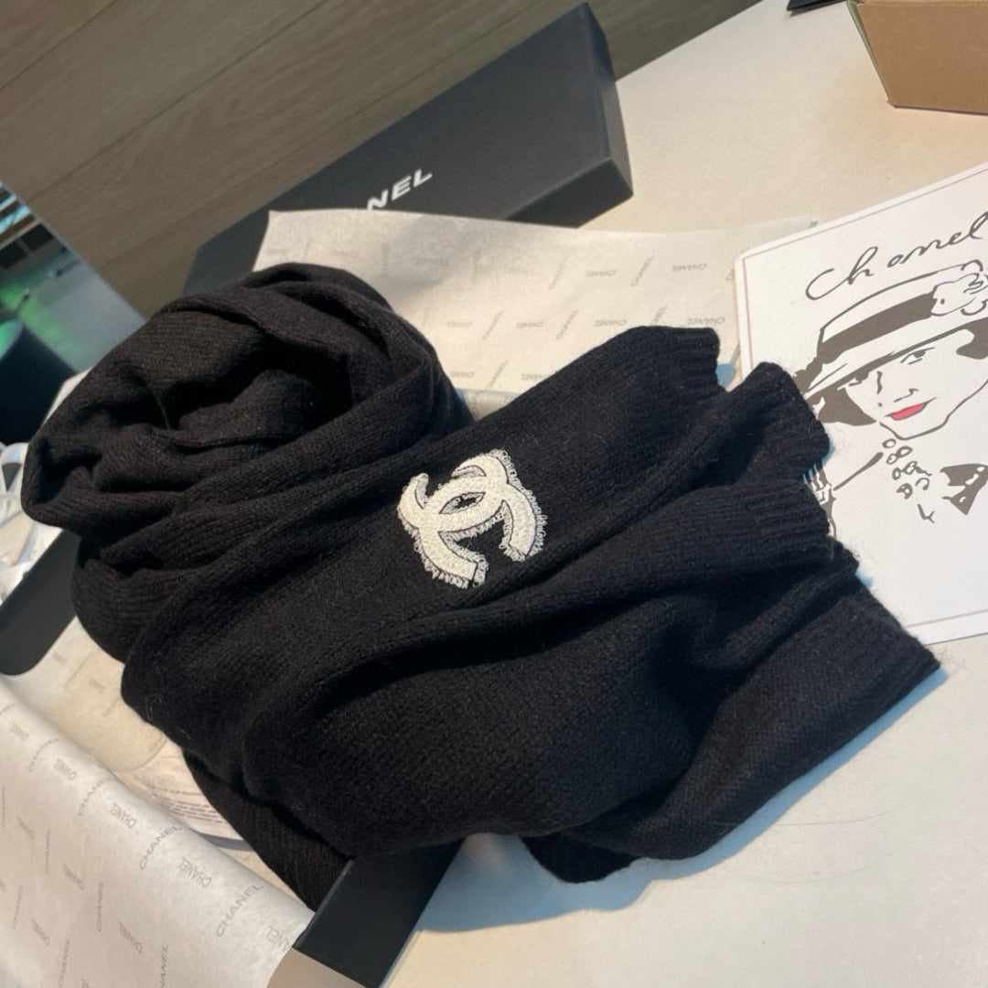 CHANEL 25S SCARF 200 IN WOOL 989888