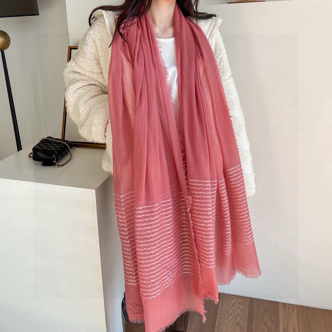 CHANEL 25S SCARF 200 IN CASHMERE VELVET 735756