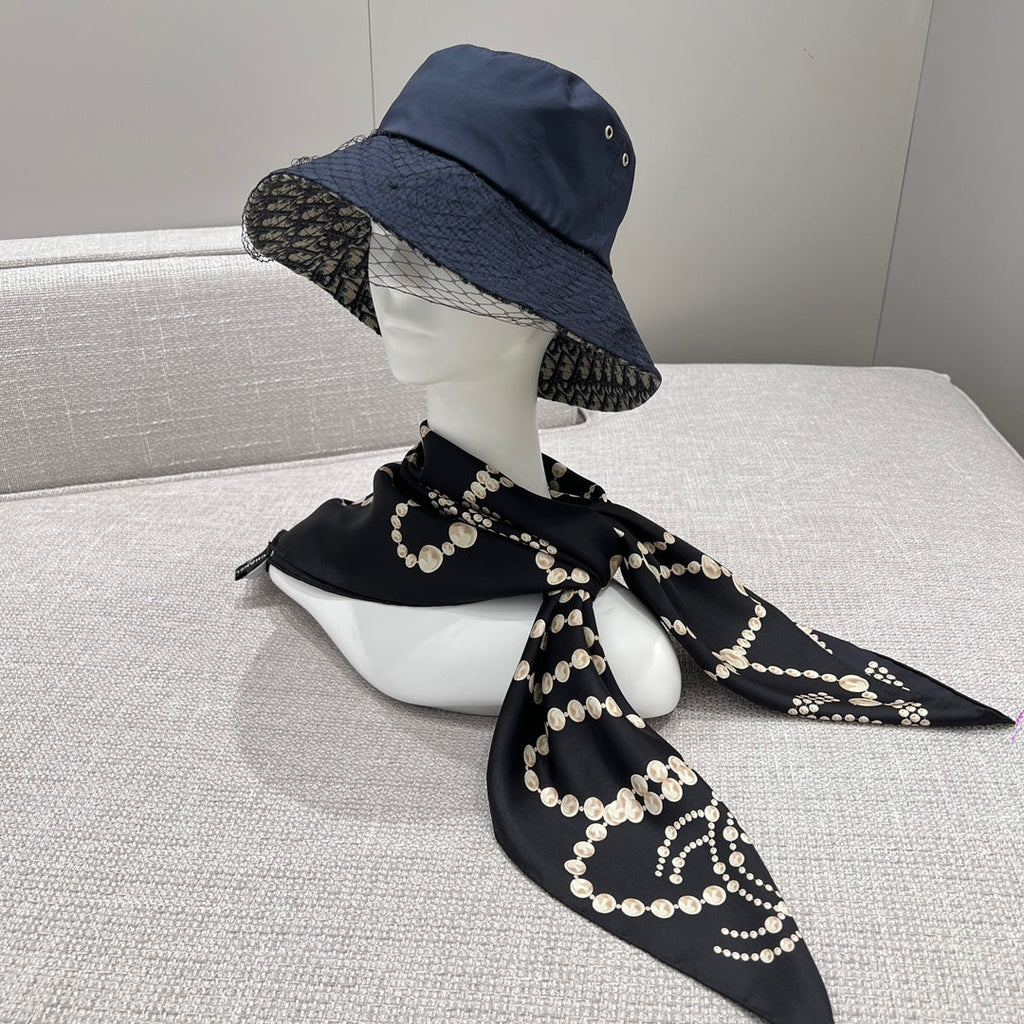 CHANEL 25S SCARF 90 IN SILK 735866