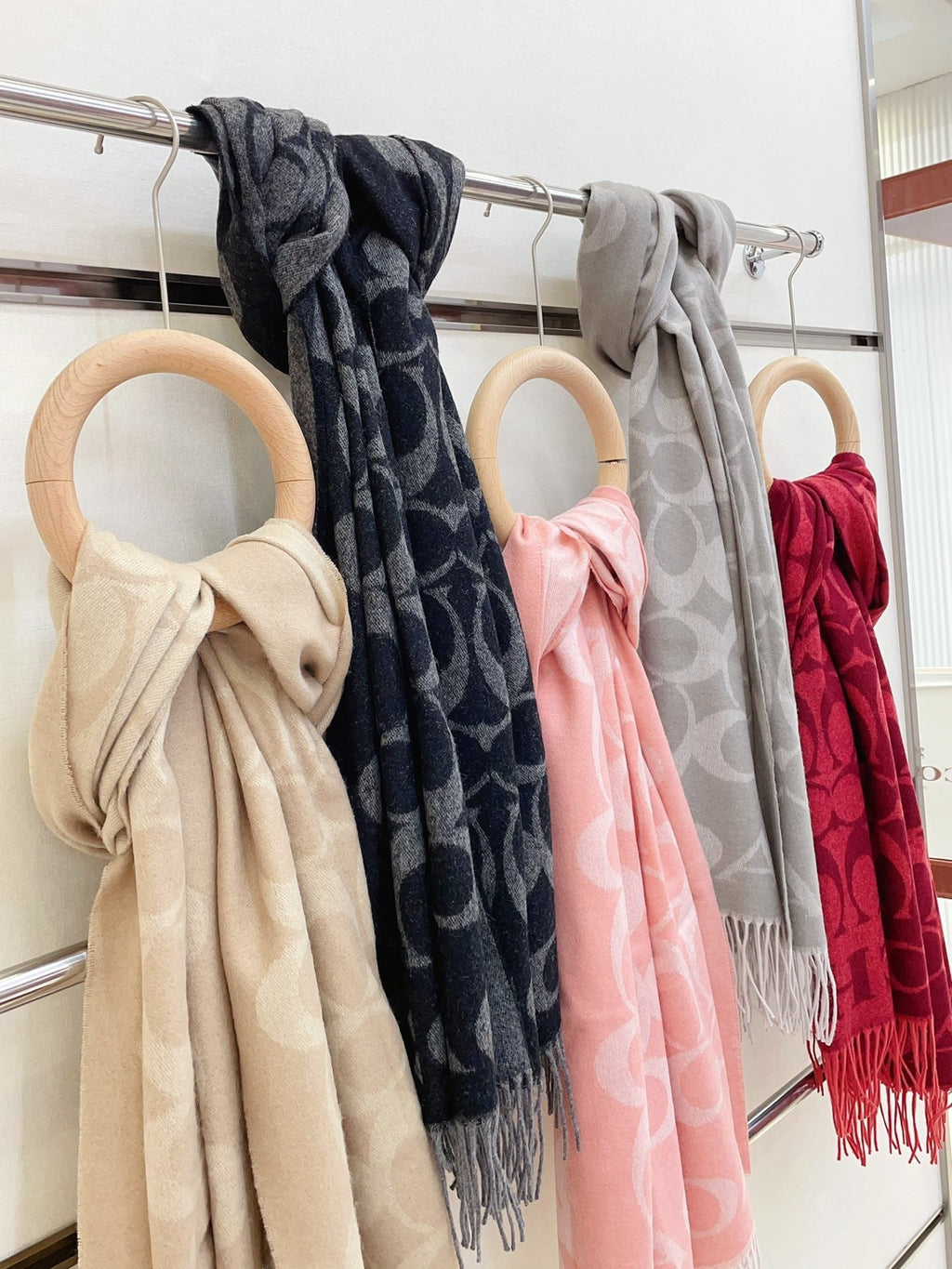 CLASSIC MONOGRAM LOGO WOOL SCARF 195 CM FLAMINGO PINK 316253