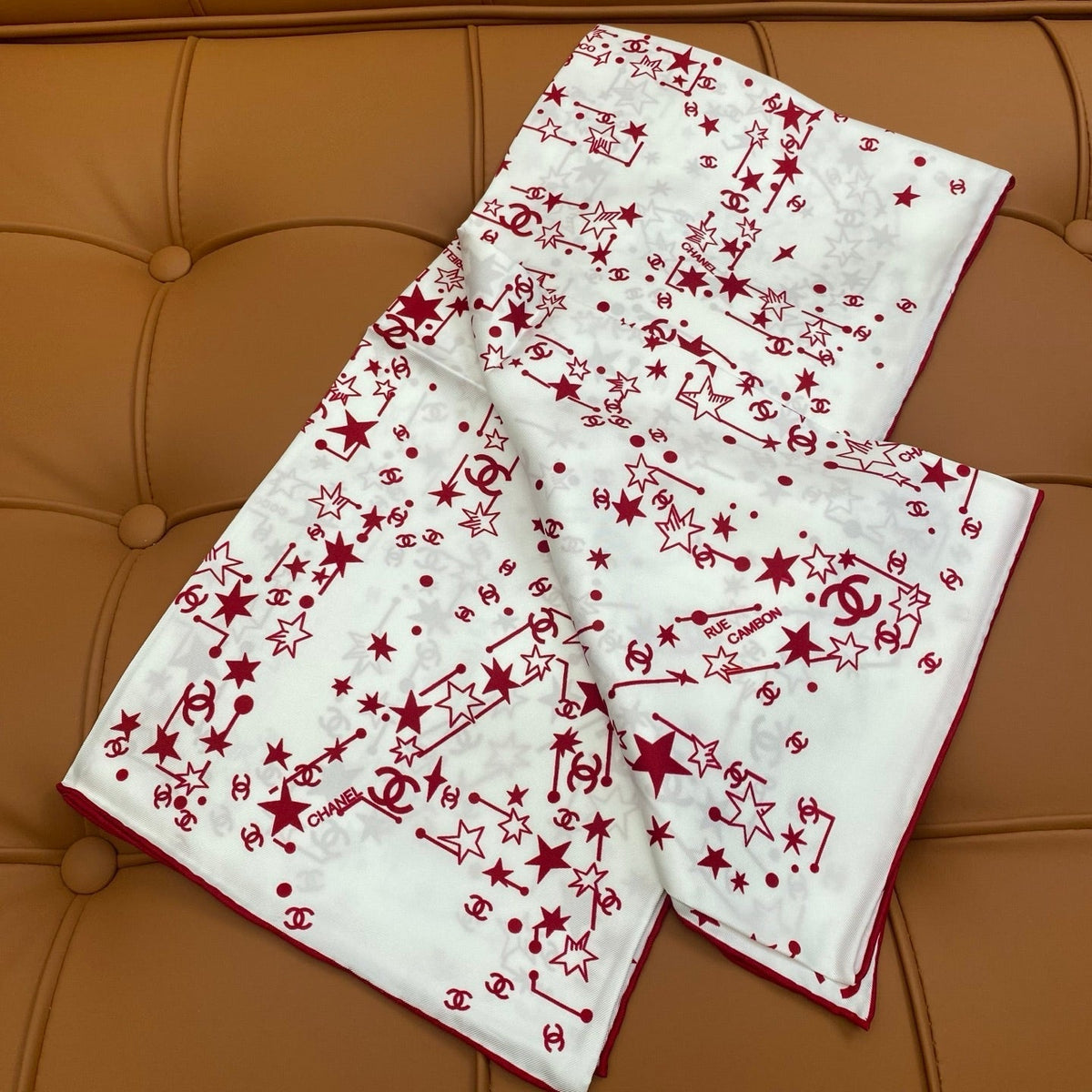CHANEL 25S SCARF 90 IN SILK 704601