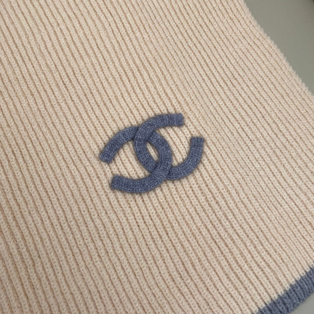 CHANEL 25S SCARF IN CASHMERE 931290
