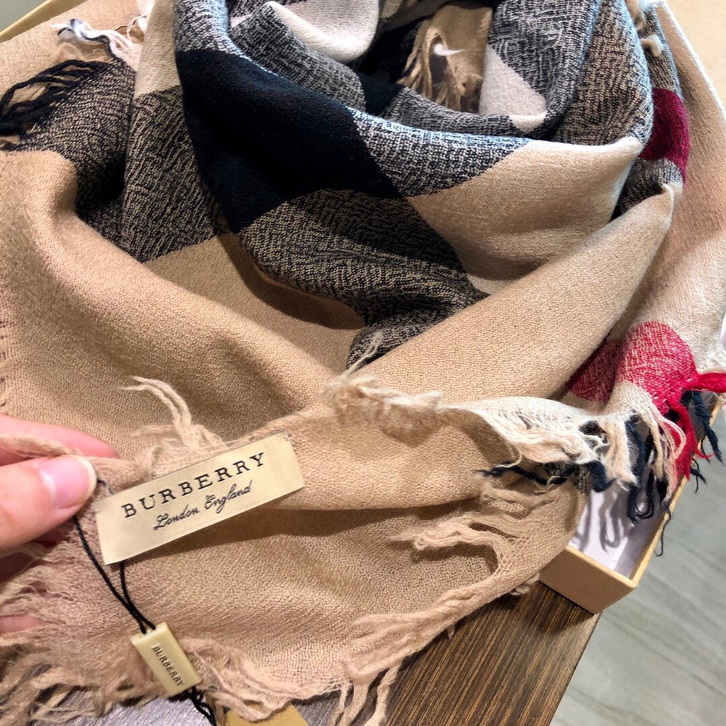 REVERSIBLE CHECK 140 CM WOOL SILK SCARF CAMEL BEIGE 408964