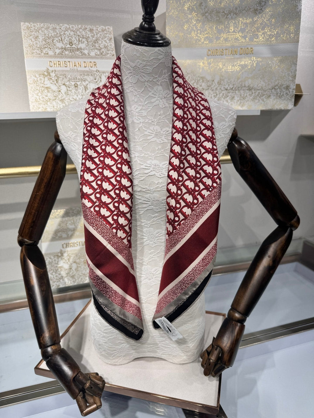 DIOR SCARF 90 CM IN SILK 726515