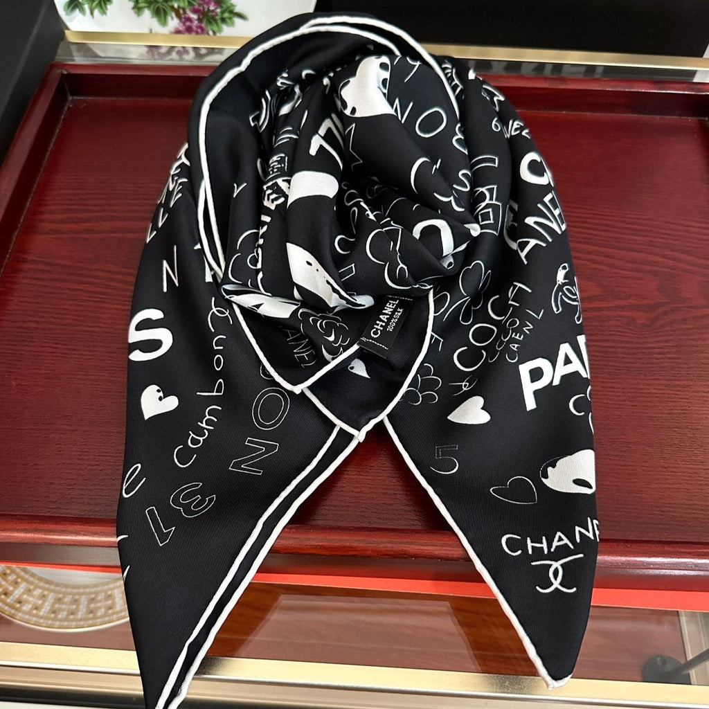 CHANEL 25S SCARF 90 IN SILK 738419