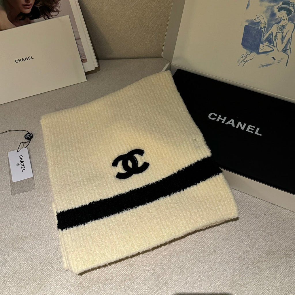 CHANEL 25S SCARF 170 IN CASHMERE 932159