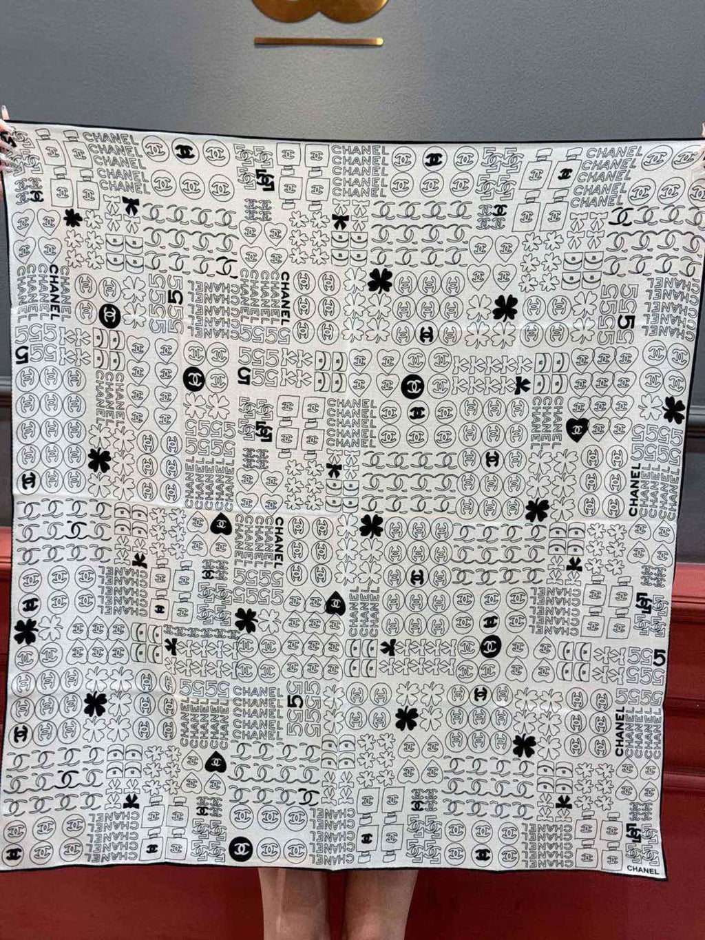 CHANEL 25S SCARF 110 IN CASHMERE SILK 738478