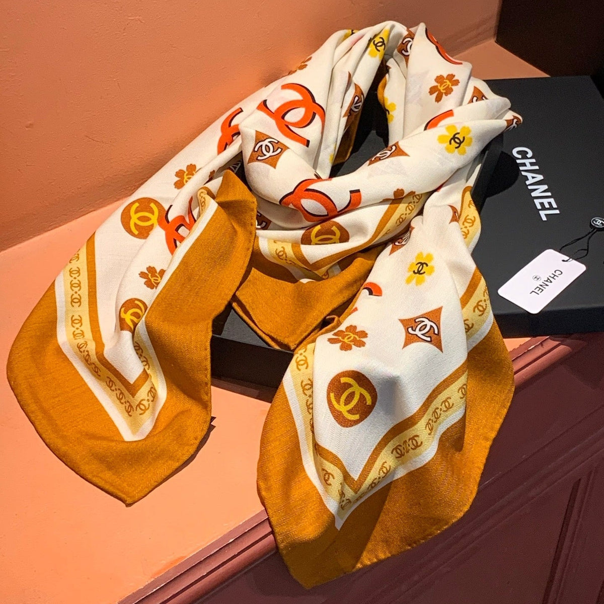 CHANEL 25S SCARF 140 IN CASHMERE 931508