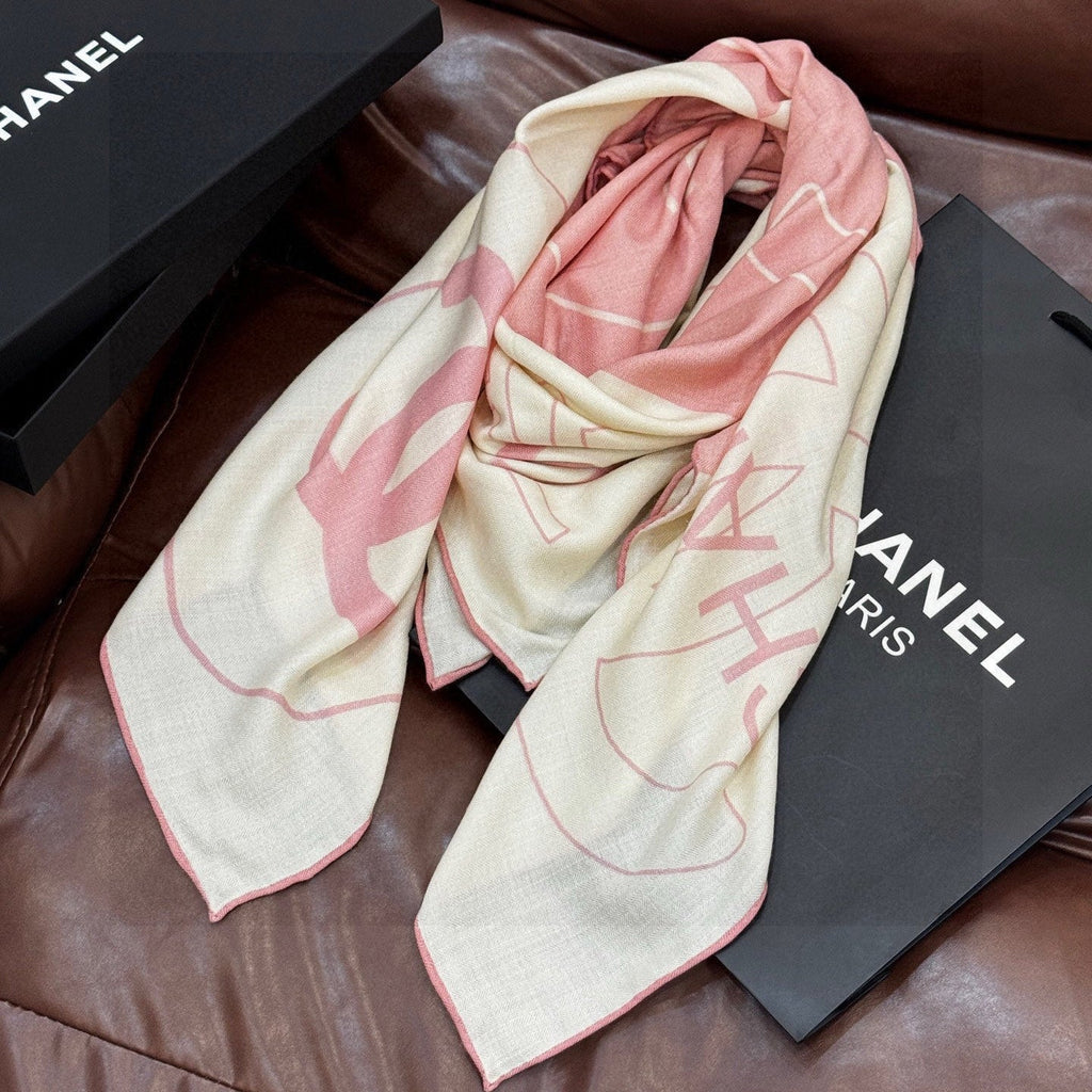 CHANEL 25S SCARF 135 IN SILK AND CASHMERE 932038