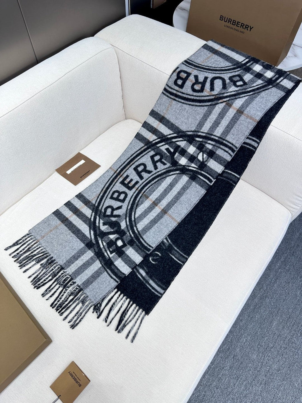 SCARF 180 CM IN BLACK AND LIGHT GRAY CASHMERE 407242