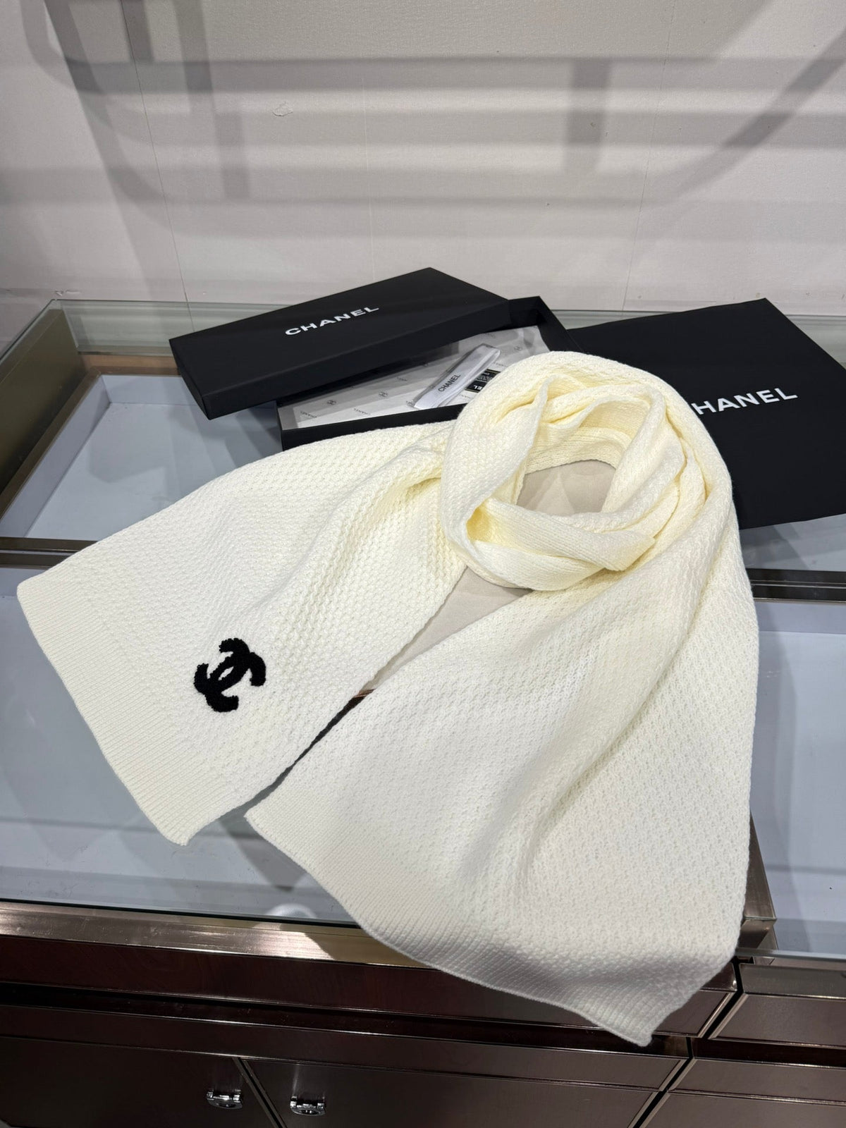 CHANEL 25S SCARF 175 CM IN WOOL CASHMERE 943086